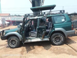 Land cruiser for Airport transfer Uganda