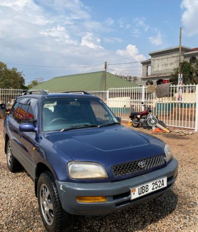 Rav4 for safari Uganda-Toyota Rav4 Uganda
